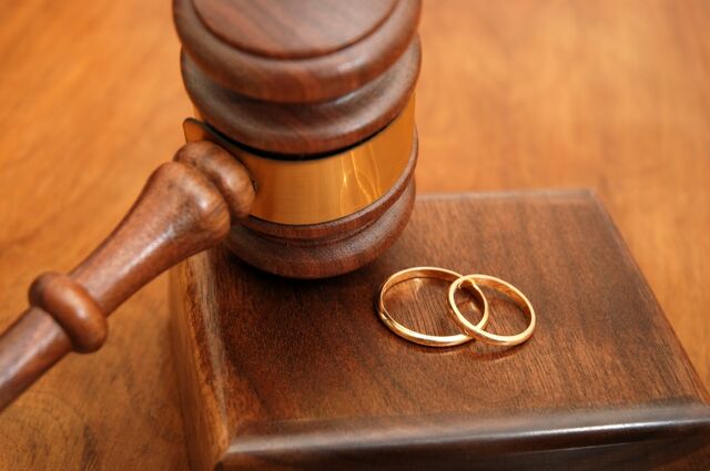 File:Family-law.jpg