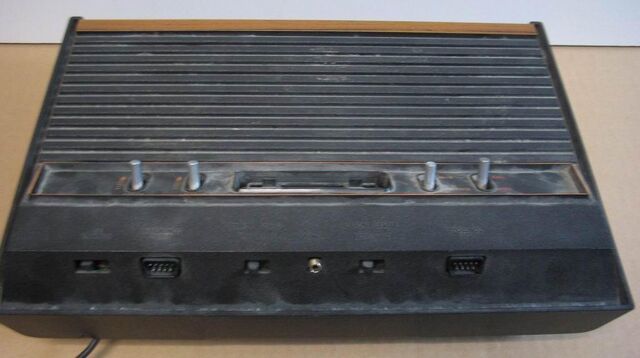 File:Atari 2600-01.jpg