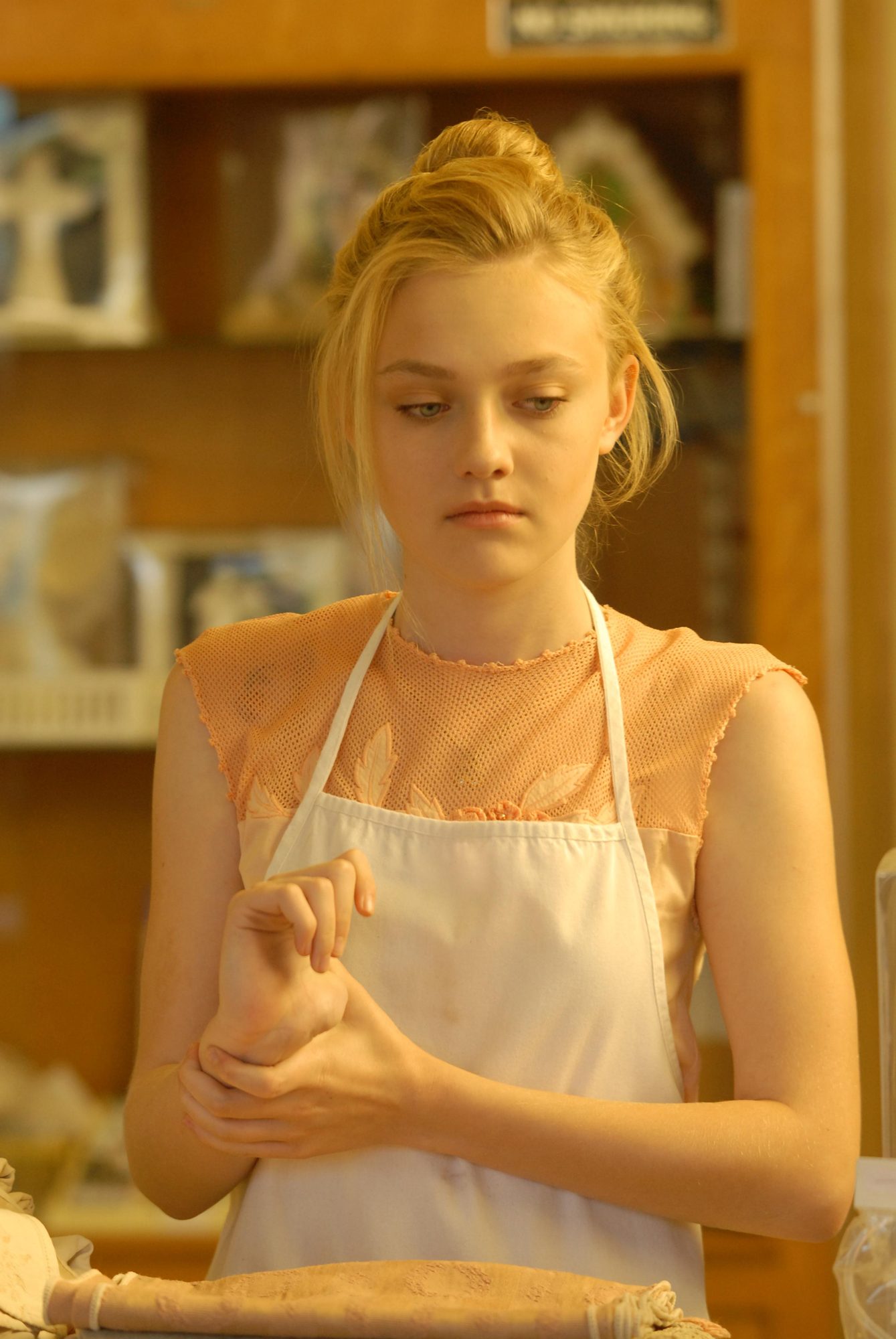 Dakota fanning scene pics 38