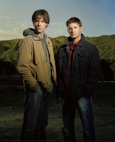 File:Supernatural-season-1-jared-padalecki-and-jensen-ackles-34171244-1179-1450.jpg
