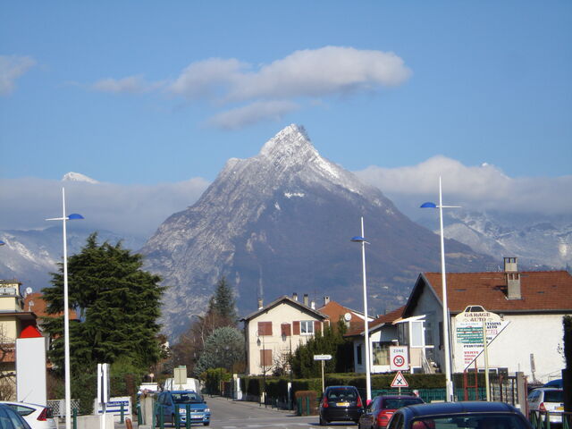 File:Grenoble.jpg