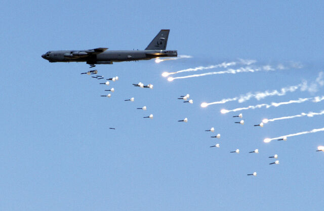File:B52.jpg