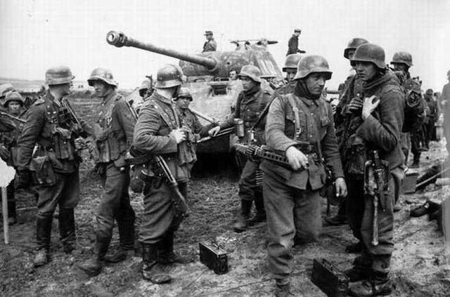 File:Ionian veterans.jpg