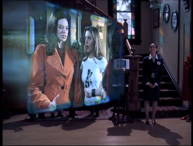 File:ChrisCrossedHologram.jpg