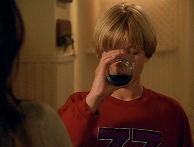 File:TylerDrinkingPowerStripingPotion.jpg