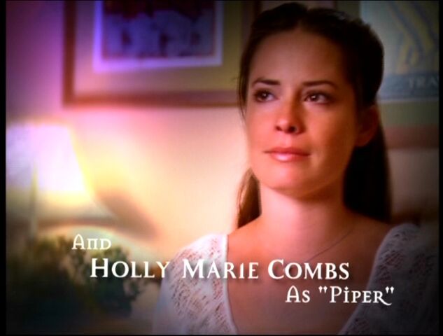 File:HollyMarieCombsSeason6.jpg