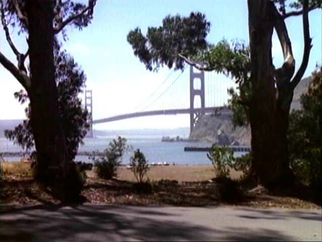 File:1x17 GoldenGatePark.jpg