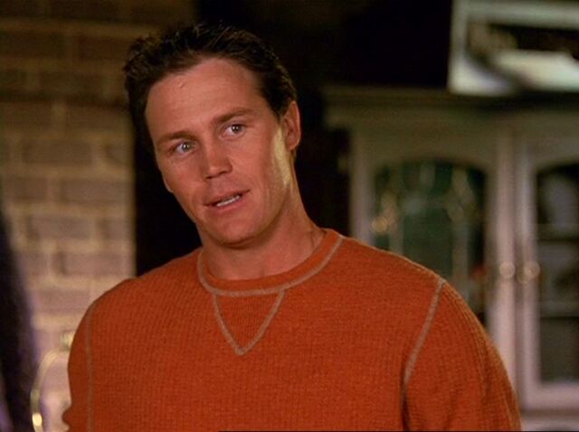 File:4x08-Leo.jpg