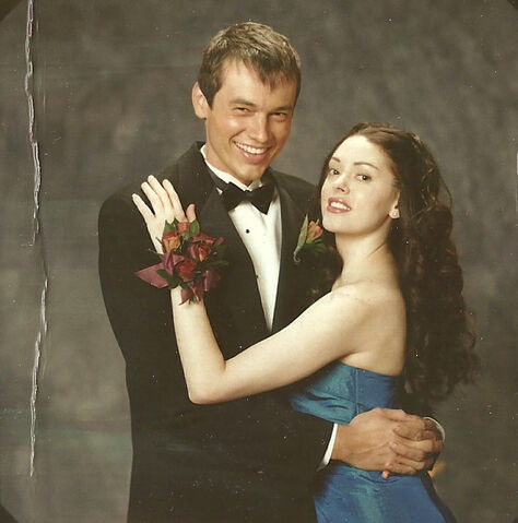 File:Paige&GlenPromPicture.jpg