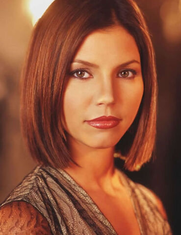 File:Charisma-carpenter.jpg