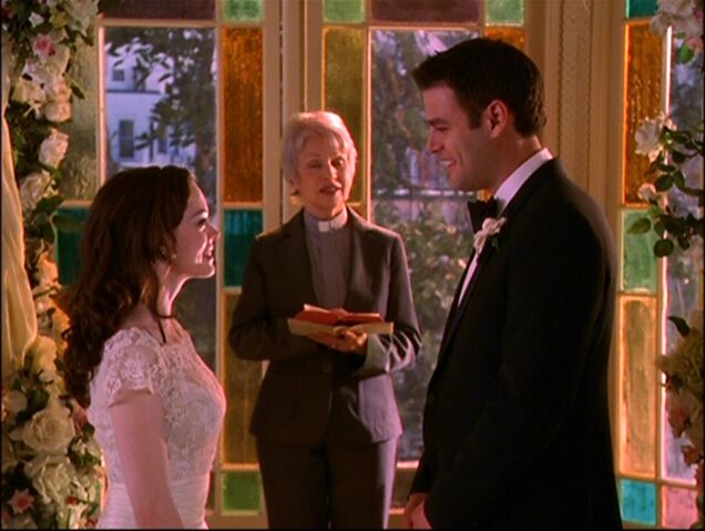 File:8x16-094-paige-henry.jpg