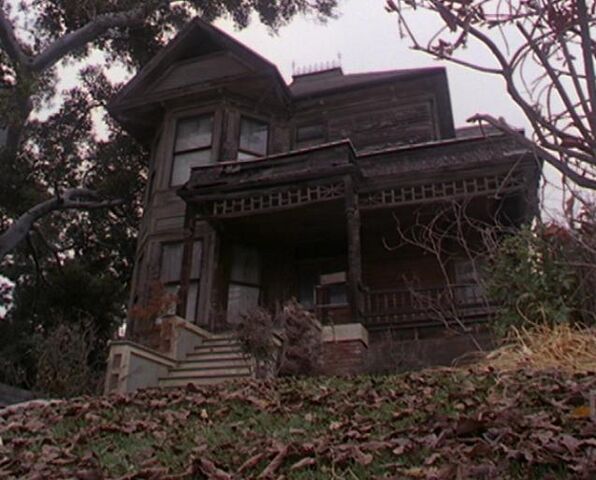 File:HouseSizematters.jpg