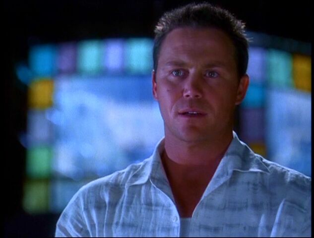 File:6x22-Leo.jpg