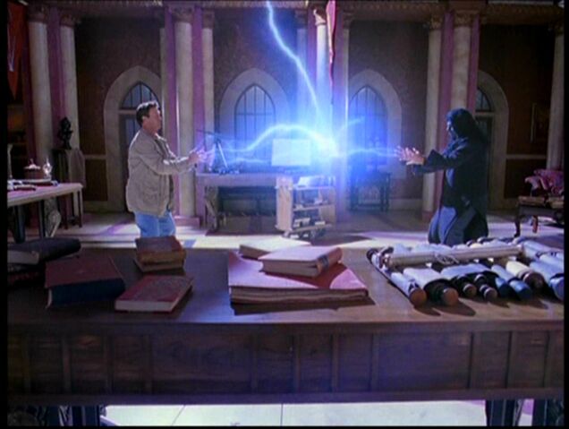 File:7x03-LeoLeo.jpg