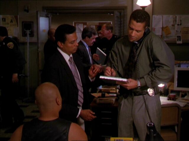 File:2x21-Darryl.jpg