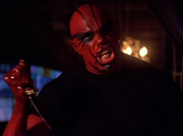 File:4x08-BelthazorStruggles.jpg