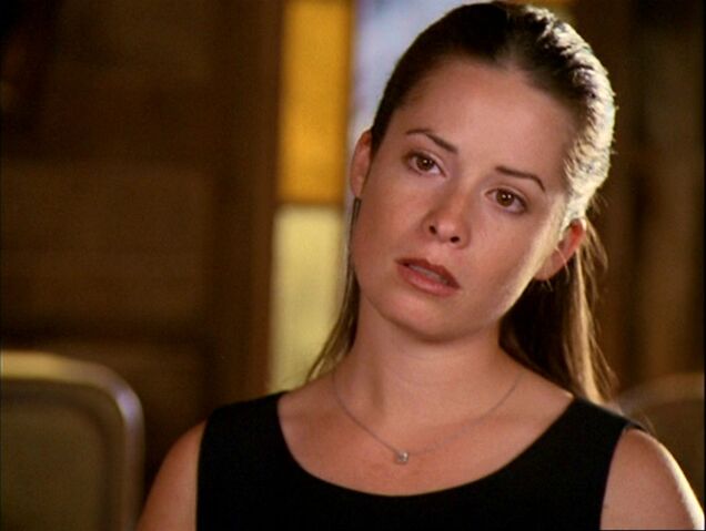 Plik:4x01-Piper.jpg