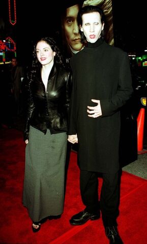 File:Premiere+of+Sleepy+Hollow+cmsC7FykUGql.jpg