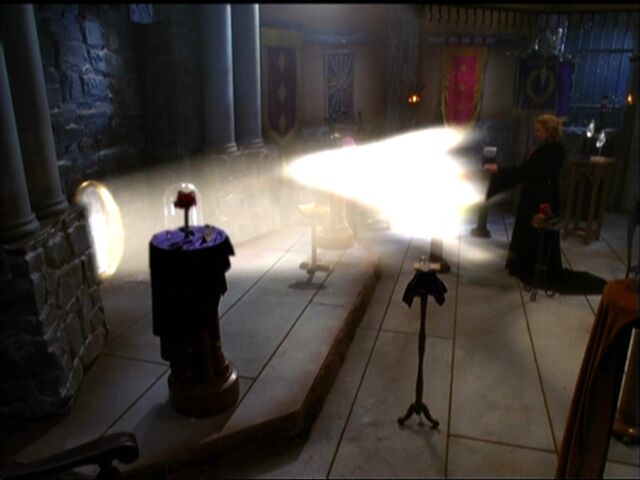 File:5x03-WitchApprenticeMirror.jpg