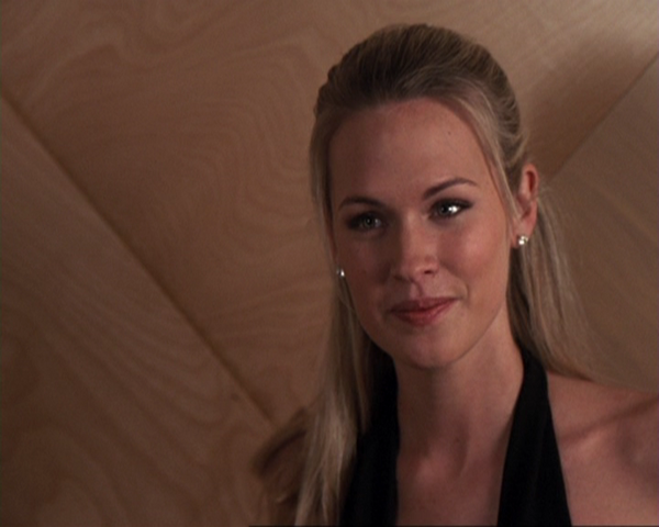 File:Julie32.png
