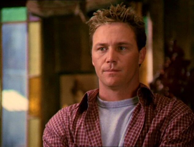 File:3x21-Leo.jpg