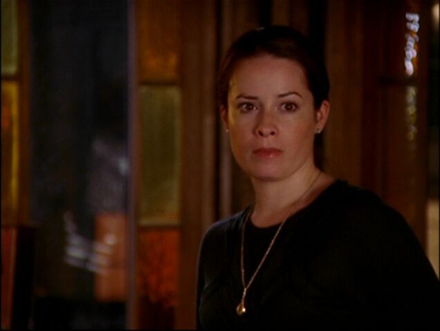 File:Holly as Pilar.jpg