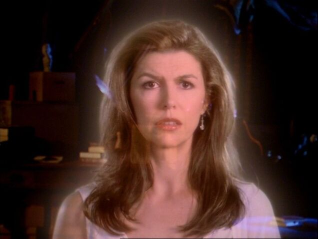 File:4x01-PattyHalliwell.jpg