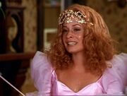 Piper as Glinda