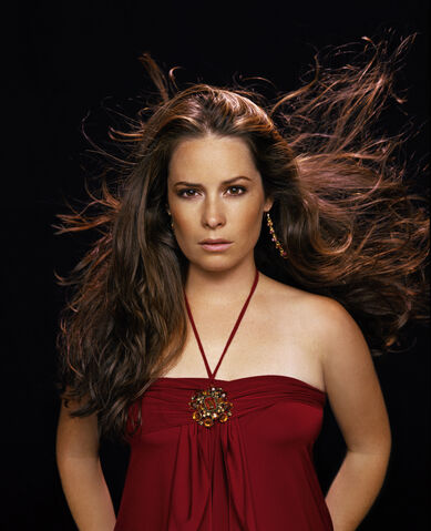 File:Holly-marie-combs.jpg
