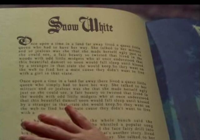 File:Snow White.jpg