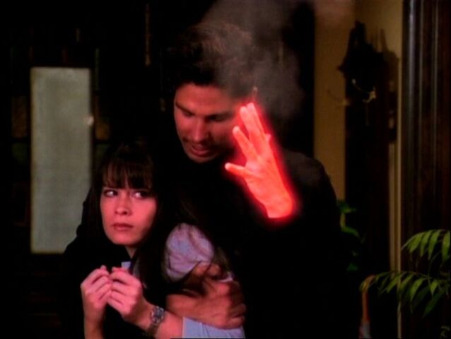 Plik:797px-Death touch.jpeg
