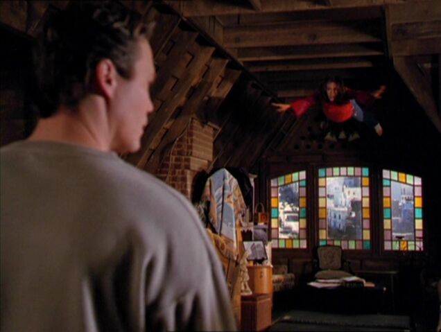 File:2x22-Flight1.jpg