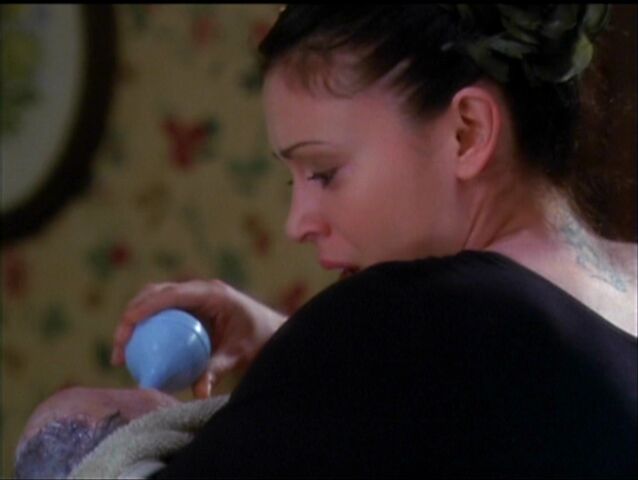 File:5x15-PhoebeWyatt.jpg