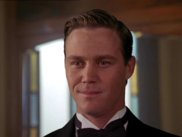 File:Past Leo.jpg