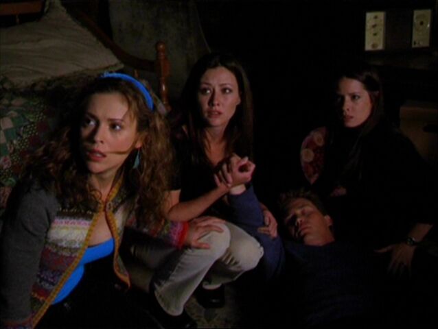 File:3x20-Sisters-Leo.jpg