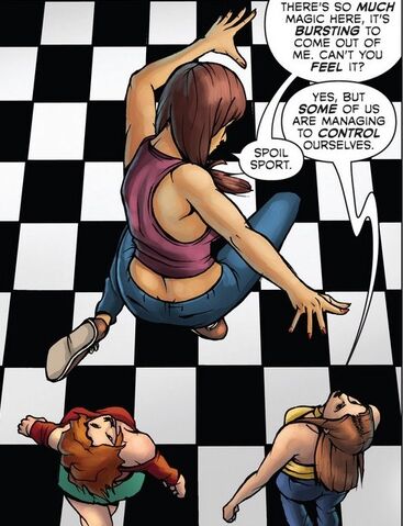 File:Phoebeflight (2).jpg