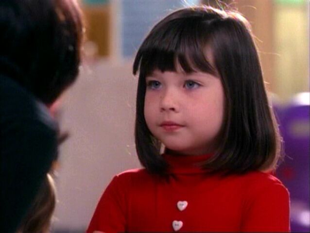 File:1x03-little-prue.jpg