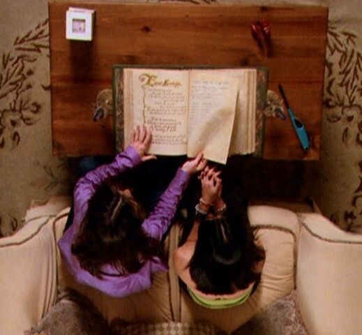 File:2x06-BookExtractknowledge.jpg