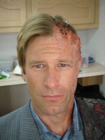 File:Aaron Eckhart.jpg