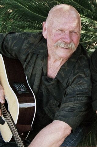 File:Barry McGuire-2.jpg