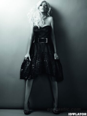 File:Christina-Aguilera-Posing-for-In-Style-Magazine-1-435x580.jpg