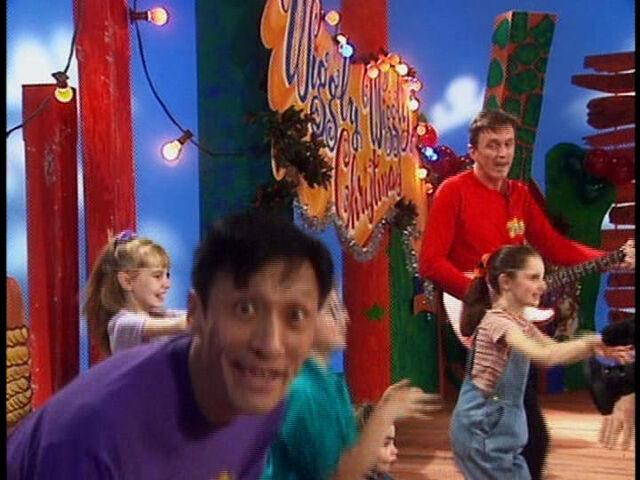 File:It'saChristmasPartyontheGoodshipFeathersword2.jpg