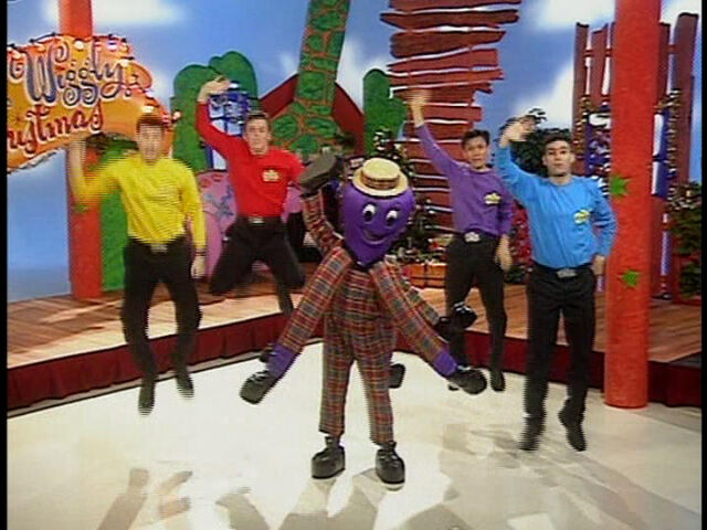 File:Henry'sChristmasDance.jpg