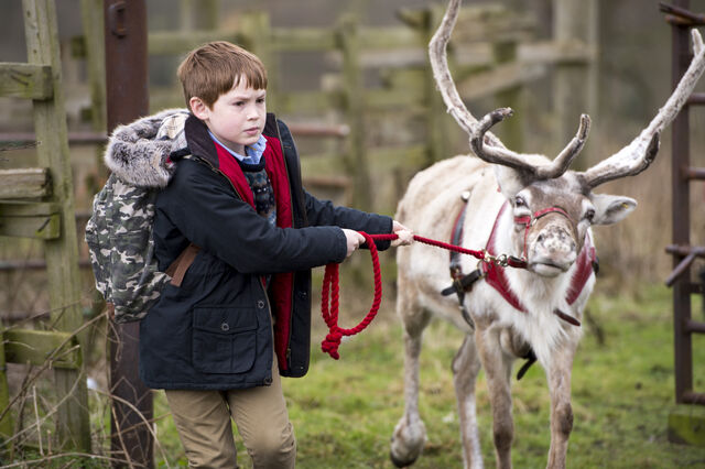 File:Get-Santa-Film-Still-London-Mums.jpg