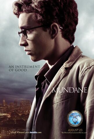 Datei:City-of-Bones-Poster-Simon-Lewis.jpg