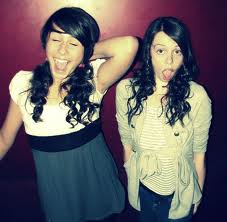 File:Lauren en dani.jpg