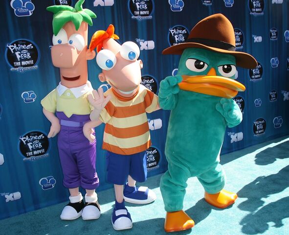 Archivo:Disneys premiere-phineas-and-ferb-2-01.jpg