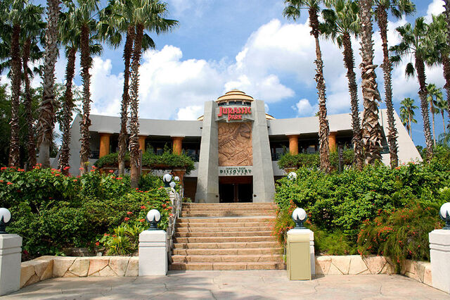 Archivo:Discovery Center.jpg