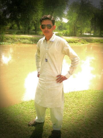 File:Received 346631788845390.jpeg