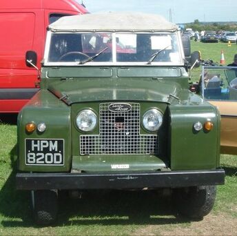 Land Rover Series II 2